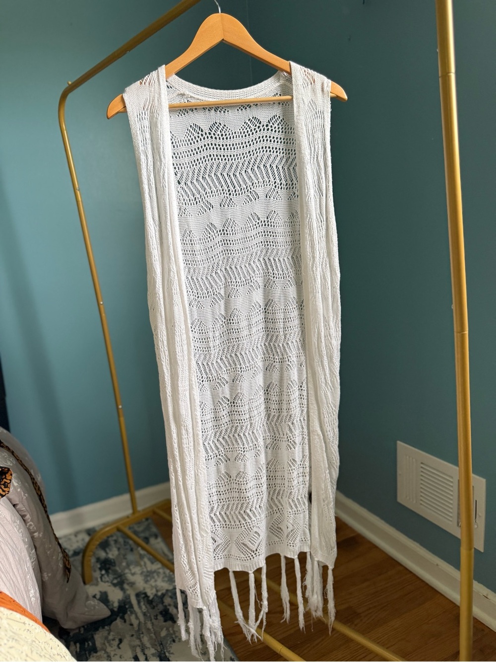 White Crochet Fringe Sleeveless Cardigan